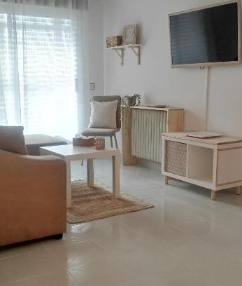 La Adrada Apartamento | Larga 43/1