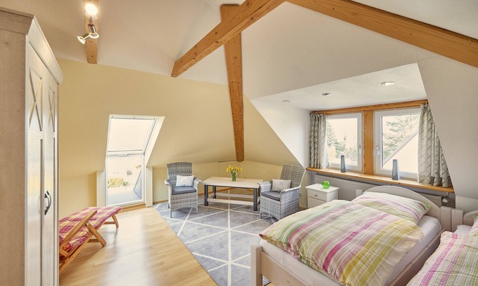 Cuxhaven Apartamento | Large (100sqm) modern apartment with roof terrace