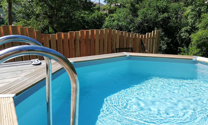 Joyeuse Apartamento | Large apartment 5 minutes' walk from Joyeuse, its shops and famous market.