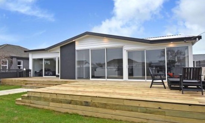 Invercargill Casa | Large Comfortable Modern 4 Bedroom Home