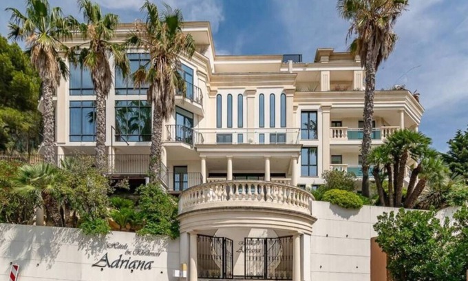 Carry-le-Rouet Apartamento | Large studio with luxury terrace, full village view and close to the sea