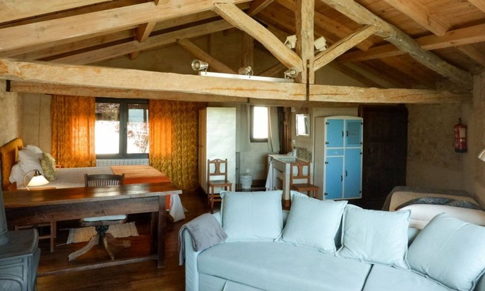 Horche Cabaña | La Chocolatería - Casa histórica con 2 espacios independientes y piscina privada