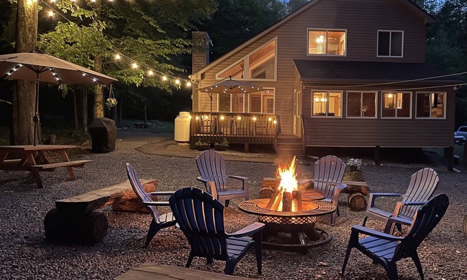 Pocono Lake Casa | Las Hideaway in Arrowhead Lake Community-Pet friendly/GOLF CART/AC/No extra fees