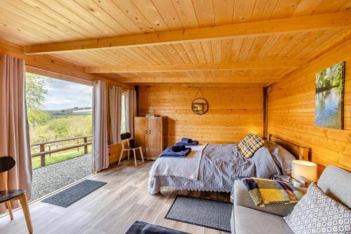 Latchley Casa | Latchley Meadows Lodge