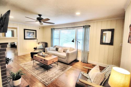 Hayesville Casa | Lazy Hiker Take Two