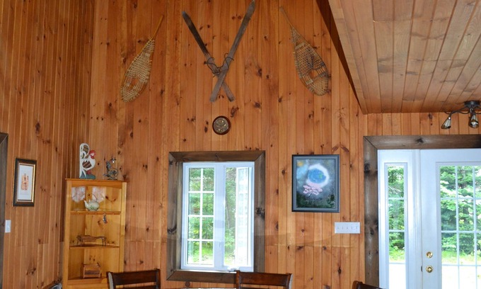 Mauricie Chalet De Esquí | Le Chalet des Amis du Monde Charming cottage in the heart of nature.
