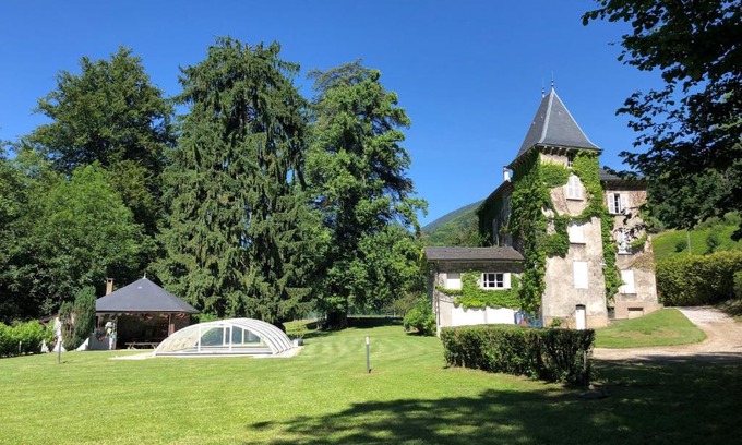 La Chapelle-du-Bard Cama Y Desayuno | LE CLOS DU TULIPIER