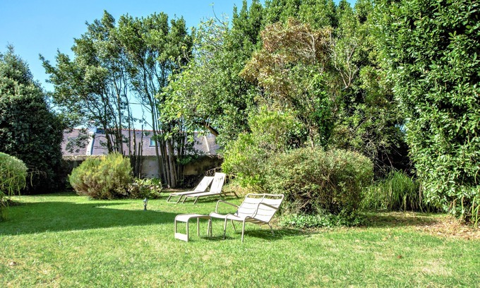 Le Palais Hotel | Le Clos Fleuri
