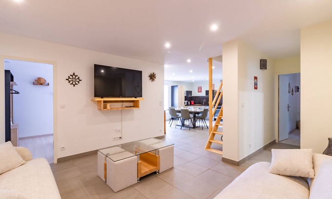 Montlaur Casa | Le Gîte de la Route 999 - Belle maison de campagne