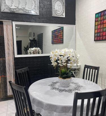 Alor Gajah Apartamento | Le' Leyna Homestay