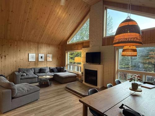 Saint-Raymond Chalet De Esquí | Le Nørda sur la rivière Vallée Bras du Nord