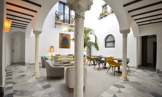 Santa Cruz Hotel | Legado Alcázar Hotel