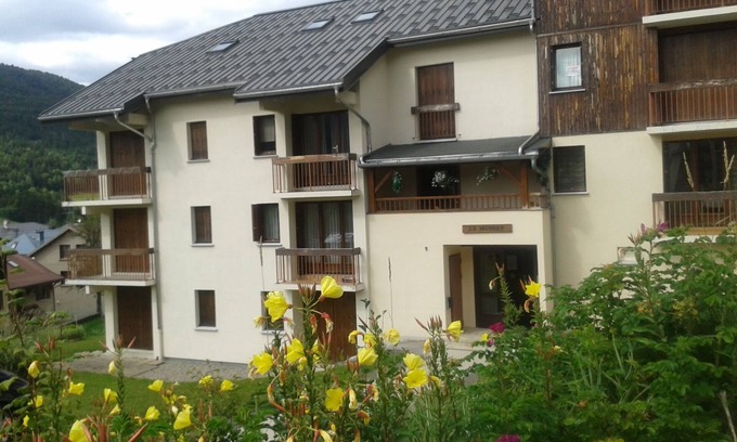 Lelex Apartamento | Lelex Monts-Jura en alquiler estudio orientado al sur