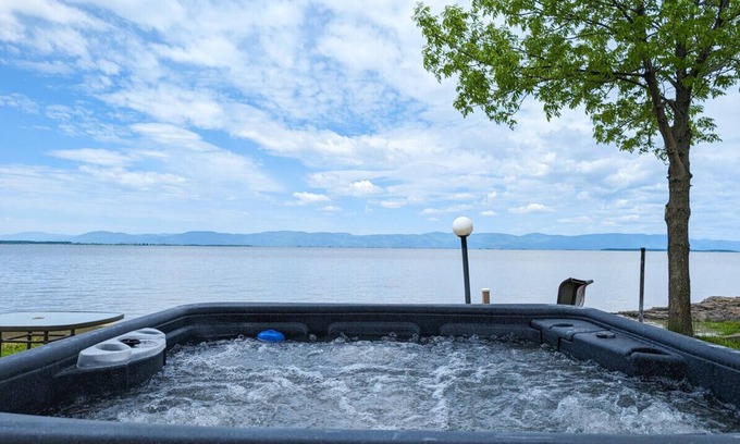 Cap-Saint-Ignace Chalet De Esquí | Les Chalets Bleus - Cozy refuge by the river in nature - Cottage 4