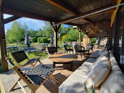 Le Bleymard Hotel | Les Chalets Du Goulet