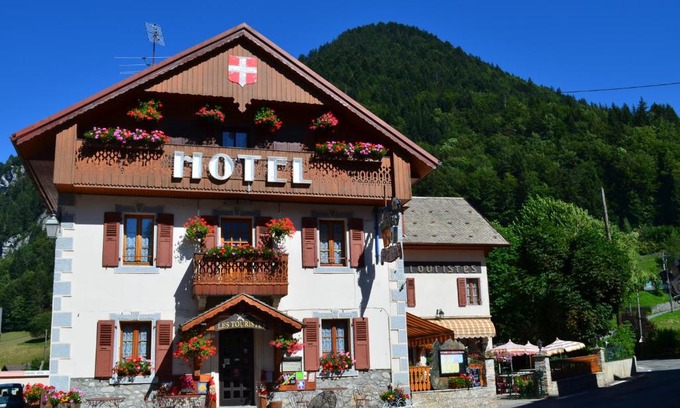 Abondance Hotel | Les Touristes