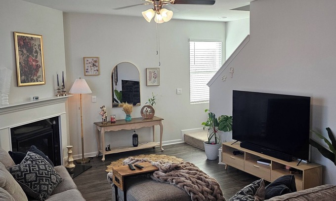 Grovetown Casa | Less than 13-mile commute to Augusta National Golf Club