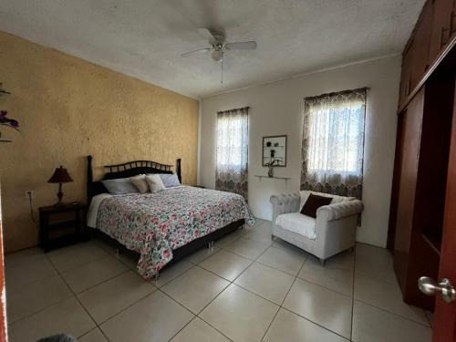 Zapopan Casa | Liah Amplio y Cómodo cuarto privado en Zapopan