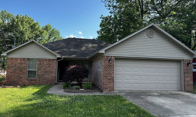 Mayflower Casa | Life is Good in Mayflower