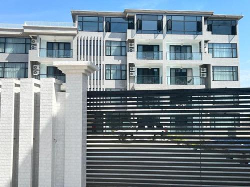 Monrovia Hotel | Lifestyle Luxury Hotel and Residence