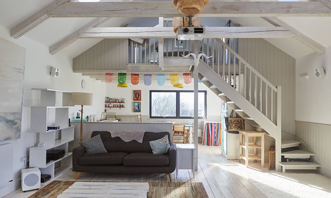 Trelil Casa | Light and Spacious Holiday Barn in North Cornwall