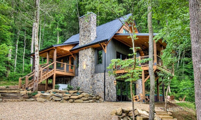 Pittman Center Cabina | Lindsey Creek Hideaway