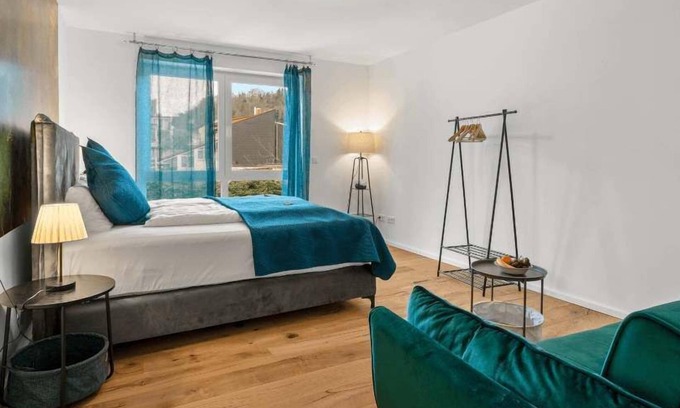 Hemsbach Apartamento | LiT LiVING: Luxury | Box SprIng | Parken | 2 BR |