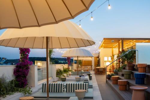 Oroklini Apartamento | LIV & CO Suites & Villas