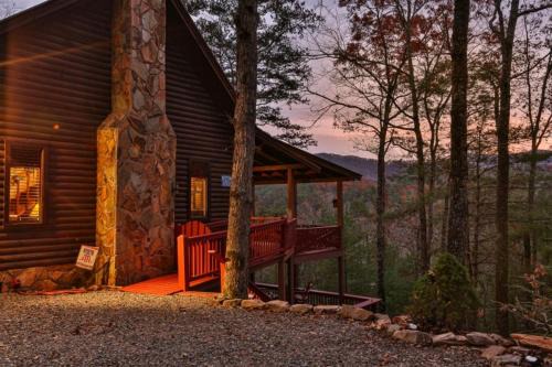 Blue Ridge Casa | Living on the Ledge