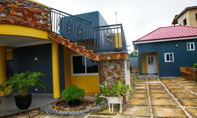 Tokuse Casa | Liz Cottage