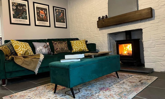 Llansteffan Casa | Llansteffan - Pet Friendly 2-Bed House, Sleeps 4