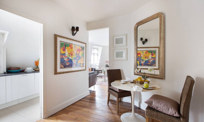 Quartier des Invalides Apartamento | Location! Location! St.Germain Orsay 3Br3BA Designer Duplex Penthouse