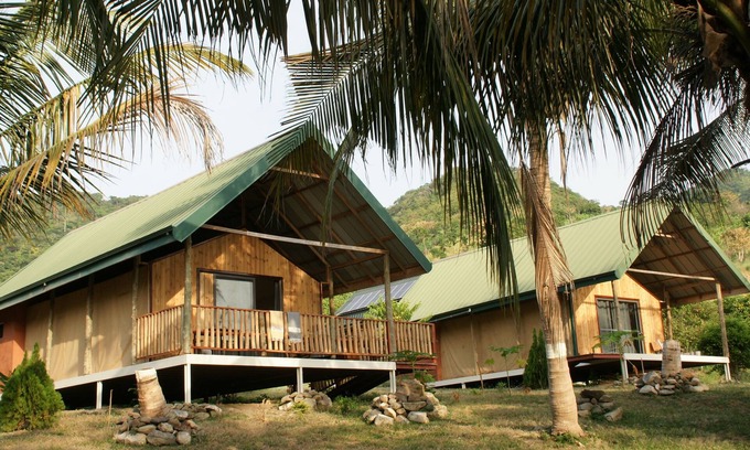 Kuntanse Cabina | Lodge Hummingbird - Lake Bosomtwe