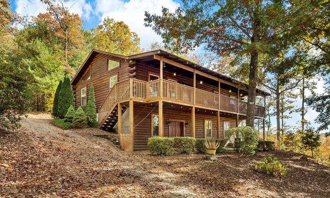 Mill Spring Cabina | Log Cabin Near Lake Lure, Chimney Rock, and Asheville!