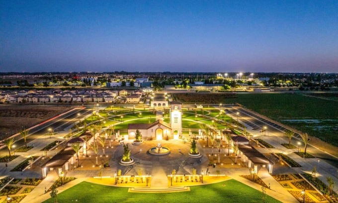 Clovis Casa | Loma Vista | Luxe Haven | EV Charger