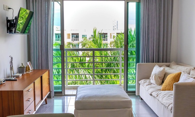 Cancún Apartamento | Long Island Madison - Modern Retreat