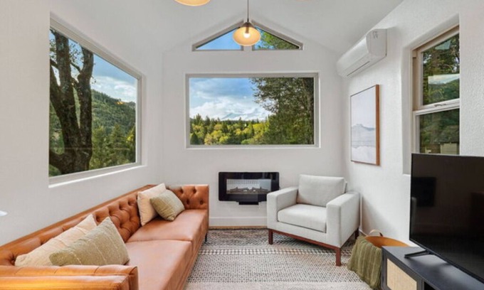 Dunsmuir Cabina | Lookout Cabin (Hot Tub)