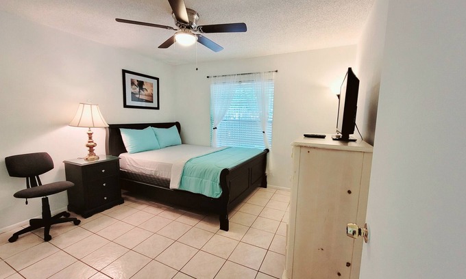 Temple Terrace Villa | Lovely 2-bedroom villa with free parking