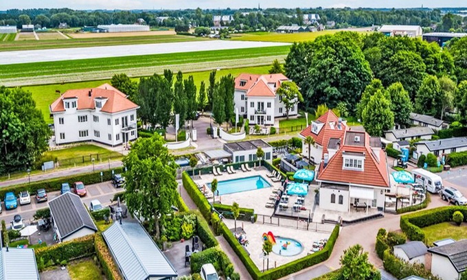 Municipality of Noordwijk Casa | Bonito apartamento en villa para 4 personas con WIFI, piscina, TV y terraza