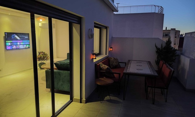 L'Ocean Apartamento | Lovely Apt terrace in the heart of Rabat.2 min walk to Four Season Bab Al Bahr