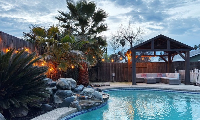 Sacramento Casa | ⛱ ⛱ Lovely house with nice POOL & Backyard ⛱ ⛱