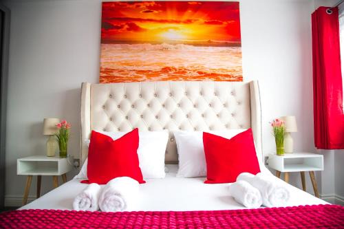 Stoke-on-Trent Casa | Lucky Home - Ideal for Trade, Consultants & Family - Near Alton Towers, 3 Bedrooms - 4 Beds - Max 5 Guests