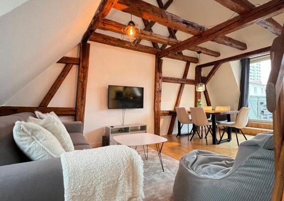 Ludwigsburg Apartamento | LudwigsHome Zentralste Lage, Klima, SmartTV, Terrasse