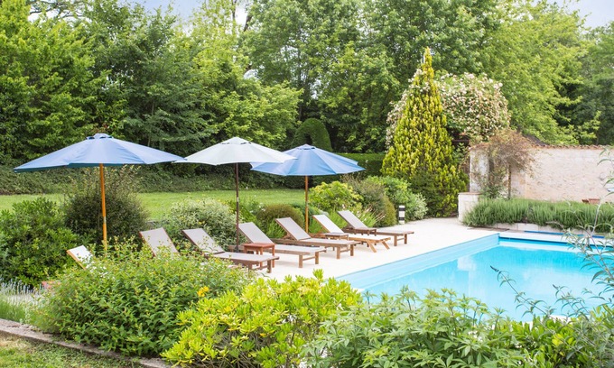 Saint-Aubin-de-Cadelech Casa | Lujosa mansión con piscina privada y pista de tenis