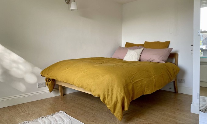 Cantelowes Apartamento | Luxurious 3bed 3bath Camden Gem