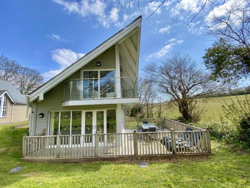 St Austell Casa | Luxurious 4 Bedroom New England Style Villa - Trewhiddle V17