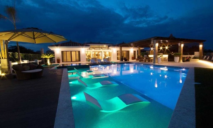 El Palmar Villa | Luxurious Beach House - Private Pool Golf & Marina