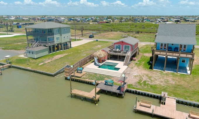 Cedar Lane Casa | ¡RETRATAMIENTO DE PLAYA DE LUJO CON LAS MEJORES VISTAS DE PESCA Y AL MAR EN TODO EL SARGENTE!