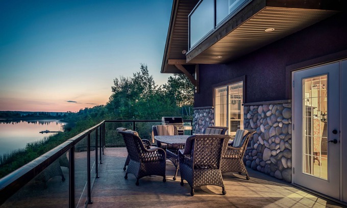 Fowler Lake Chalet De Esquí | Luxury at the Lake