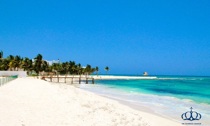 Villa Juarez Villa | Bamboo Manor. Villa Tropical a 2 minutos de la playa caminando!